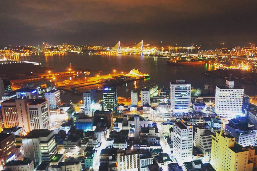 釜山(プサン)のおすすめ夜景スポット 釜山タワー展望台 の画像