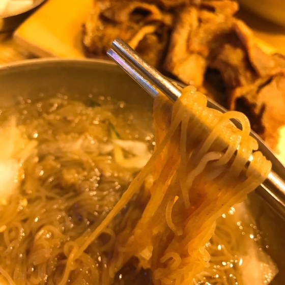 ソウルのひとりごはんにぴったりのユッサム冷麺(ユッサムネンミョン/육쌈냉면)の画像3