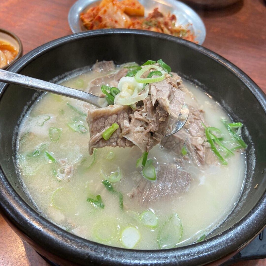 弘大（ホンデ）でモーニングが食べられる神仙ソルロンタン（シンセンソルロンタン）の画像