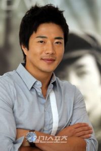 クォンサンウは胃がんを治療中 筋肉美が話題に 妻は美人で女優 韓国情報メディア Kasioda カシオダ