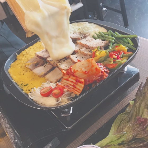 新大久保で人気の焼肉・サムギョプサル屋さん「Oh!キッチンN(オキッチンエン)新大久保店」の画像