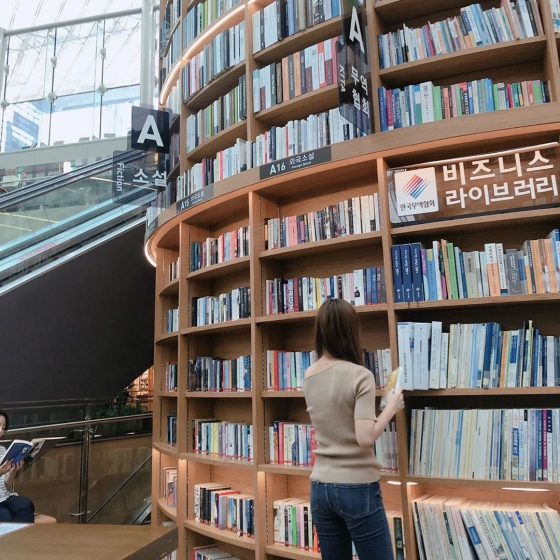 韓国ソウルで人気の本屋さん「 ピョルマダン図書館 」の画像3
