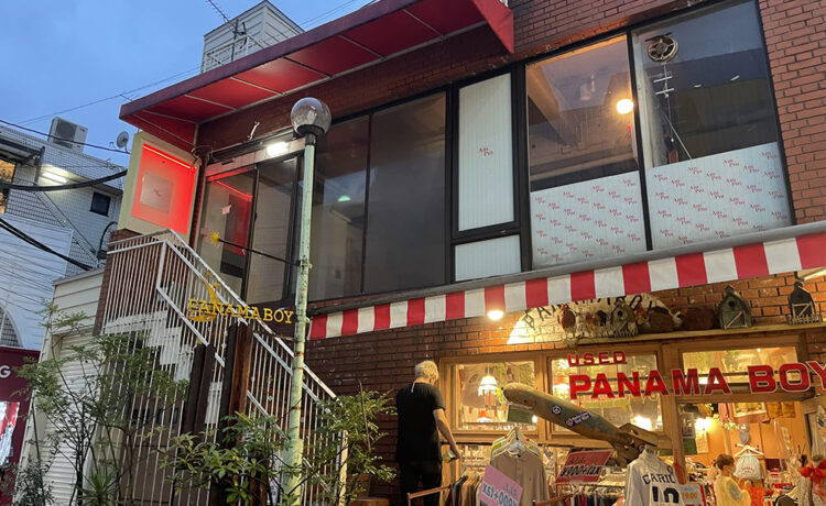カフェ外観
