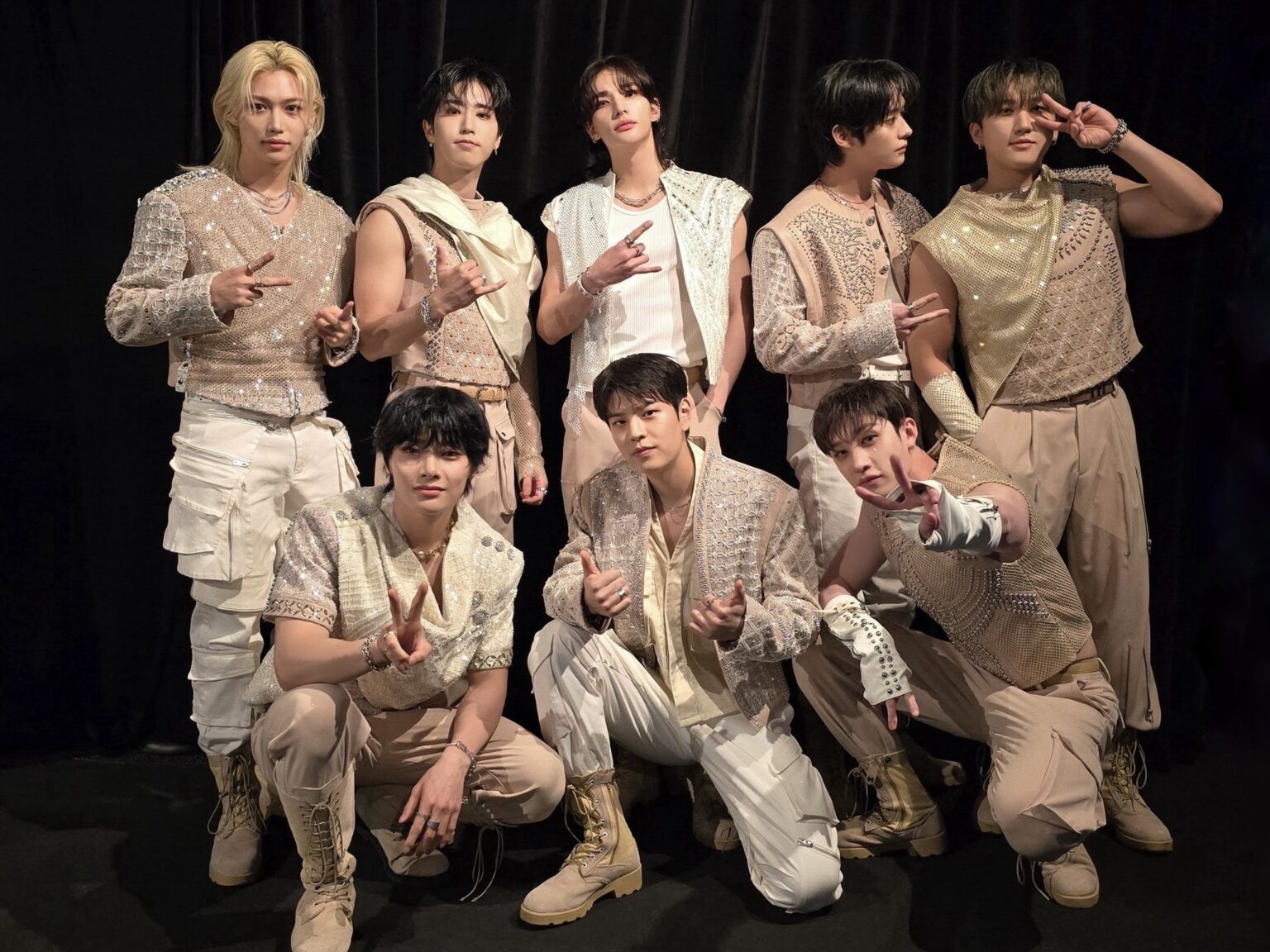 しかし、JYP代表でもあるパク・ジニョンが「全員でのステージをみてみたい」とのことで奇跡の復活!!