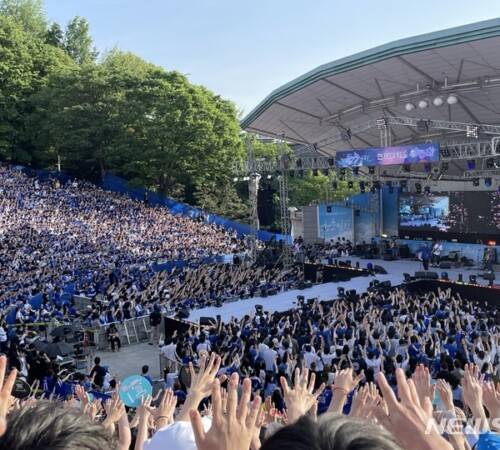 韓国　大学祭