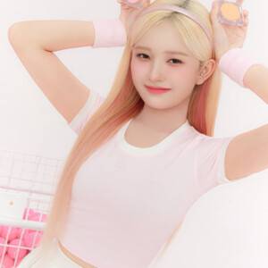 IVE REIがミューズ♡PEACH Cからチークとアイシャドウが新登場！