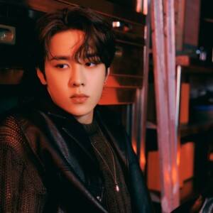 【WayV(ウェイシェンブイ/ウェイブイ/威神V) クン】しっかり者で多彩なリーダー！KUN(クン)を徹底解説！