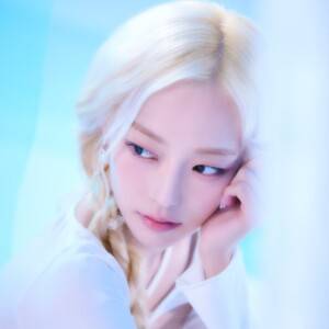 【EL7Z U+P(エルズアップ) イェウン】安定感抜群のMCとクールな短髪が映える完璧美少女YEEUN(イェウン)をご紹介！