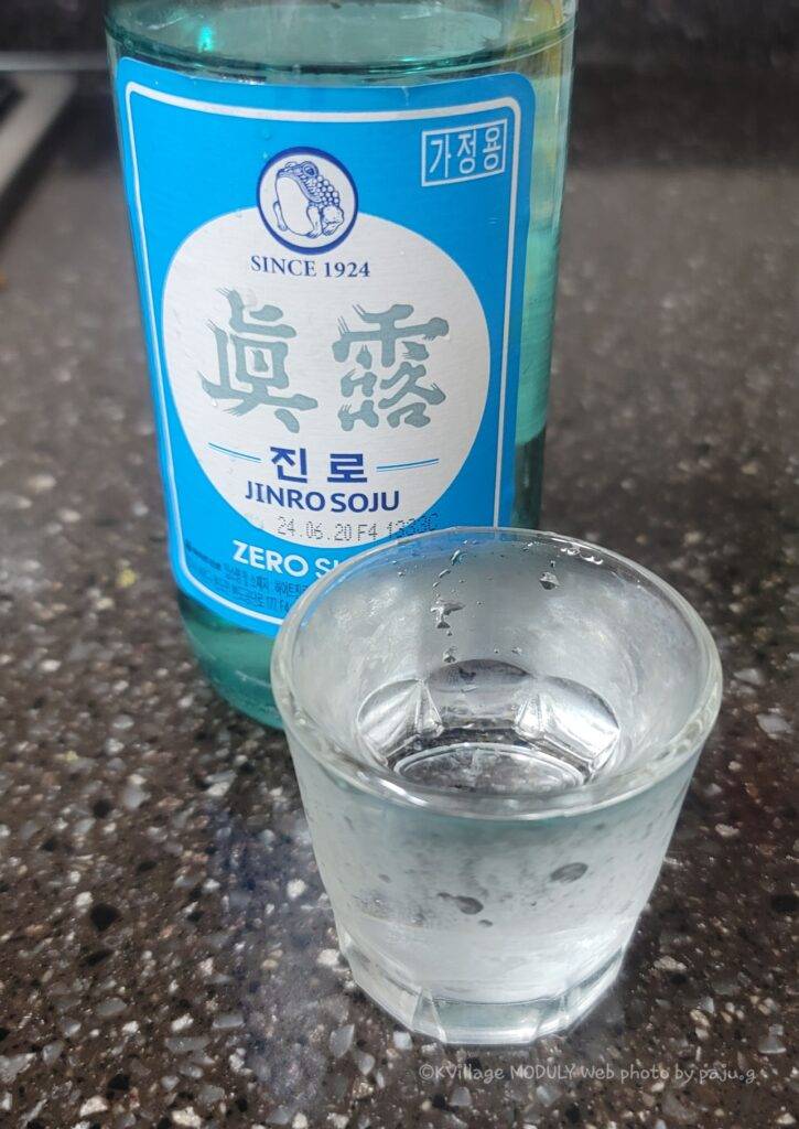 日本の焼酎はロック、炭酸割り、水割りなど様々な飲まれ方をしますよね。