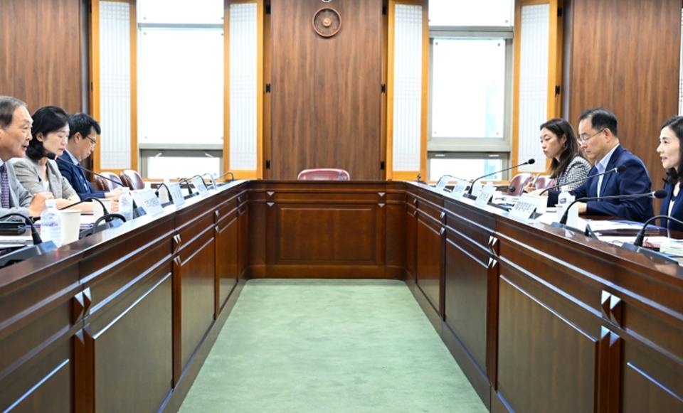 引用元：https://www.mofa.go.kr/eng/brd/m_5674/view.do?seq=321175